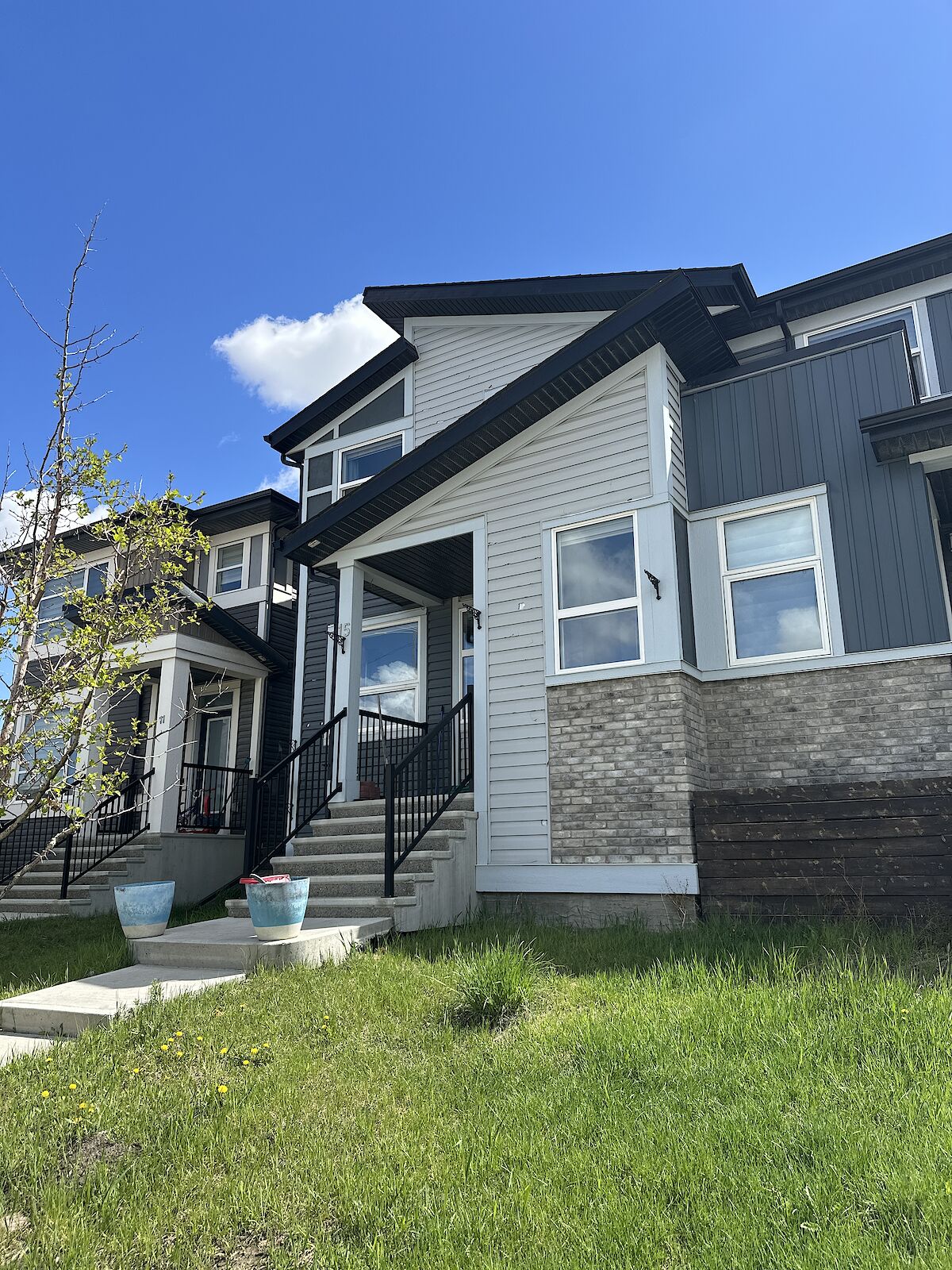 Calgary 3 bedrooms Duplex for rent. Property photo: 643098-1