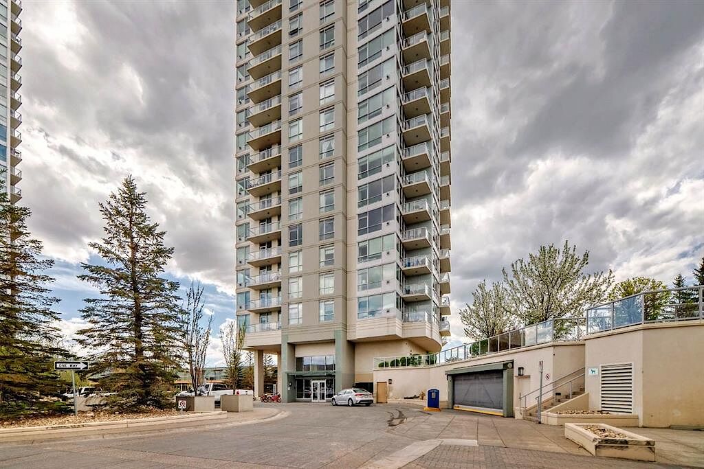 Calgary 2 bedrooms Condo Unit for rent. Property photo: 643131-1