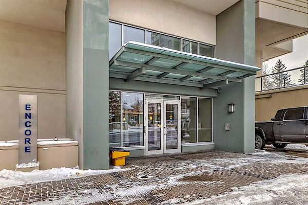 Calgary 2 bedrooms Condo Unit for rent. Property photo: 643131-2