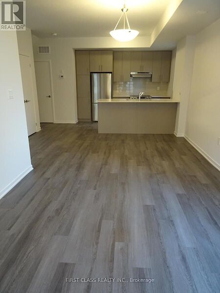 Toronto 3 bedrooms Townhouse for rent. Property photo: 643154-3