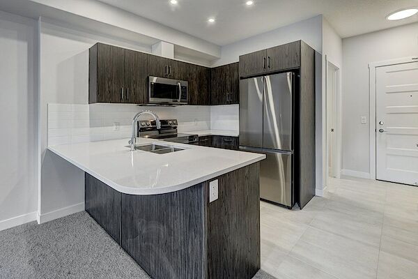Calgary 2 bedrooms Condo Unit for rent. Property photo: 643293-2