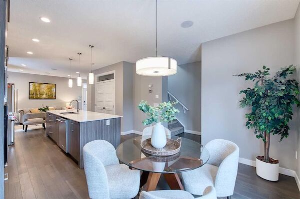 Calgary 4 + Den bedrooms Townhouse for rent. Property photo: 643301-3