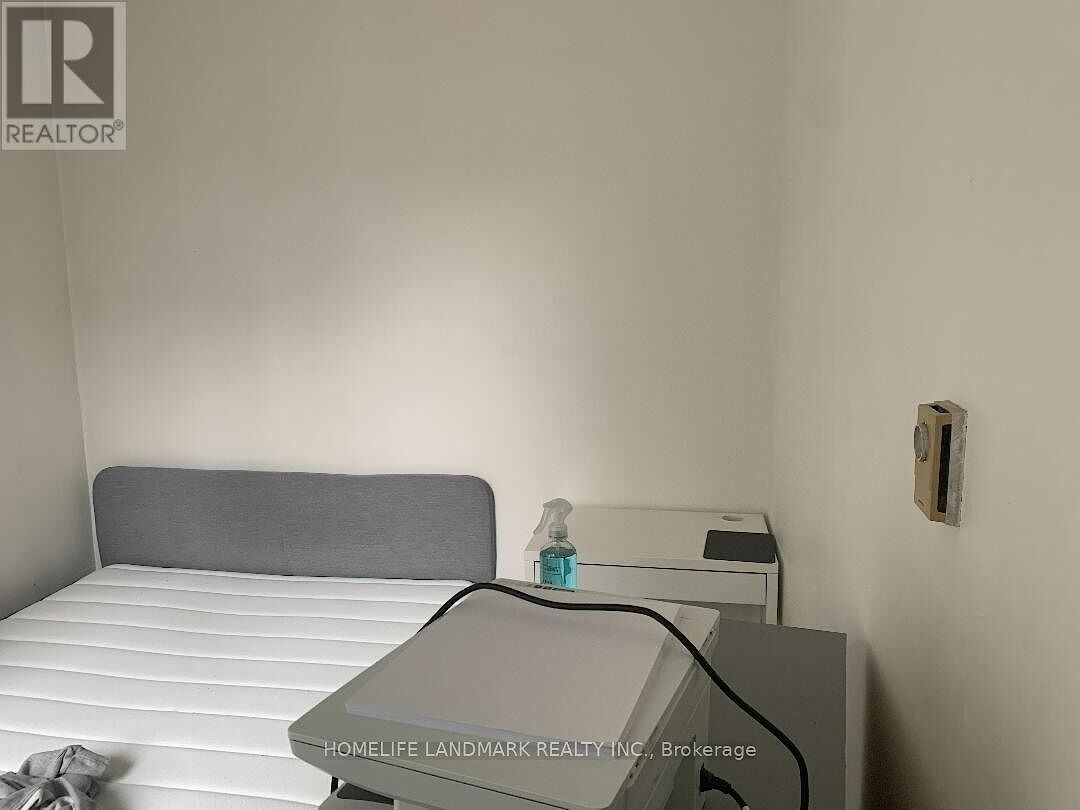 Toronto 1 bedroom House for rent. Property photo: 643327-1