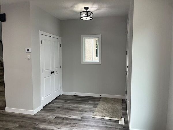 Edmonton 4 bedrooms Main Floor for rent. Property photo: 643521-3