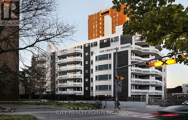 Toronto studio Apartment for rent. Property photo: 643688-3