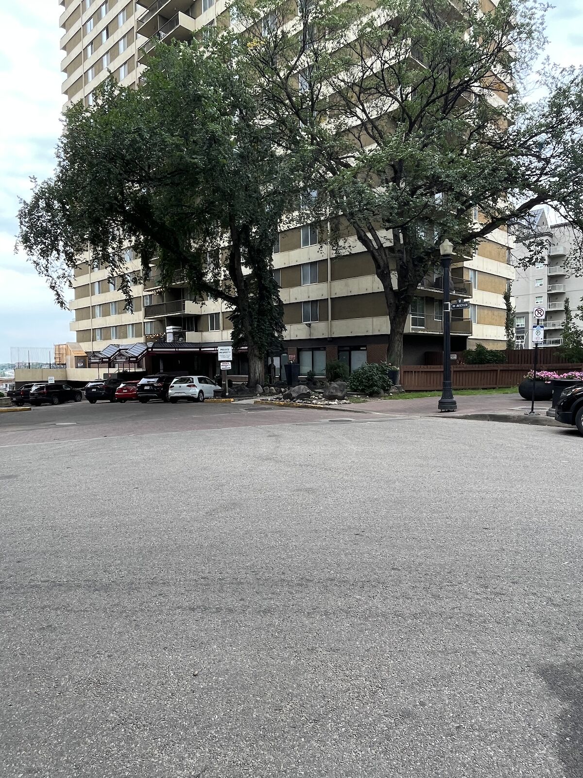 Edmonton 2 bedrooms Condo Unit for rent. Property photo: 643704-1