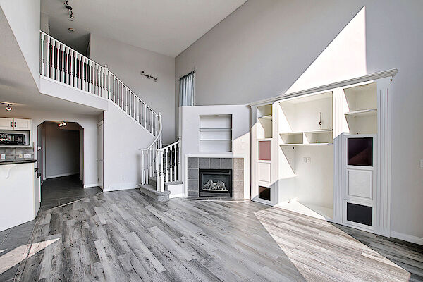 Calgary 3 + Den bedrooms House for rent. Property photo: 643707-2