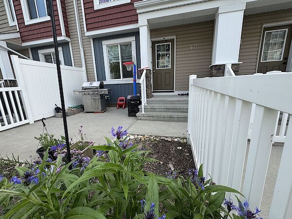 Edmonton 3 bedrooms Townhouse for rent. Property photo: 643709-3