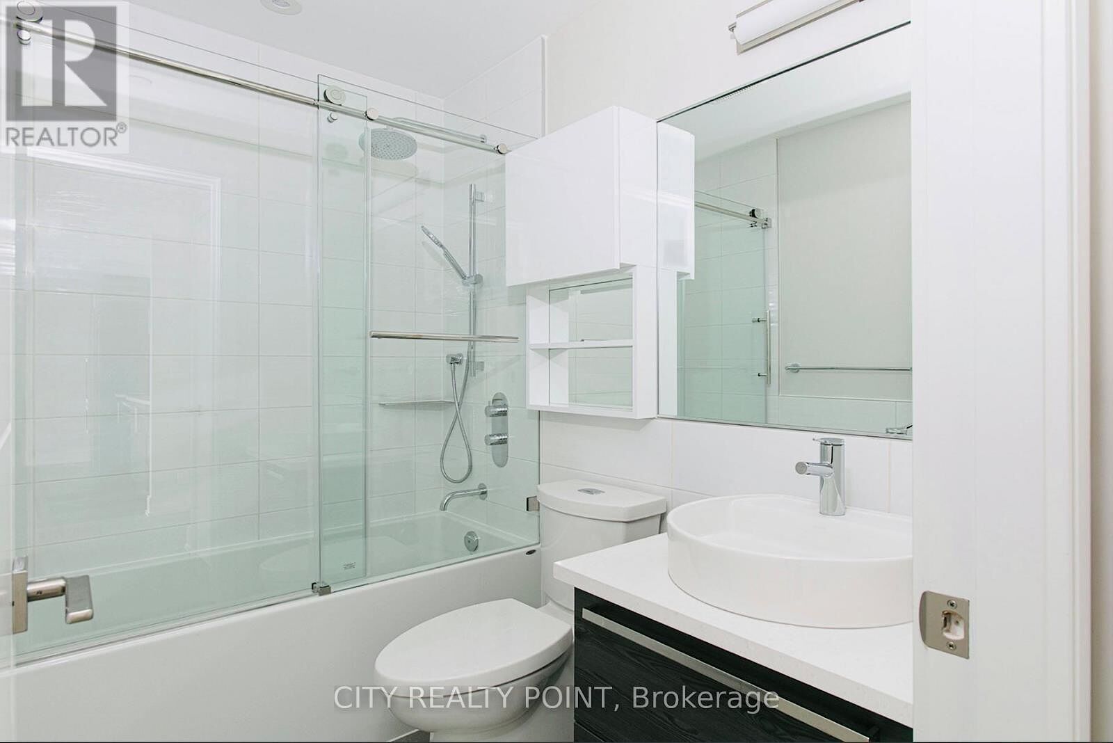 Toronto 1 bedroom Apartment for rent. Property photo: 643712-1