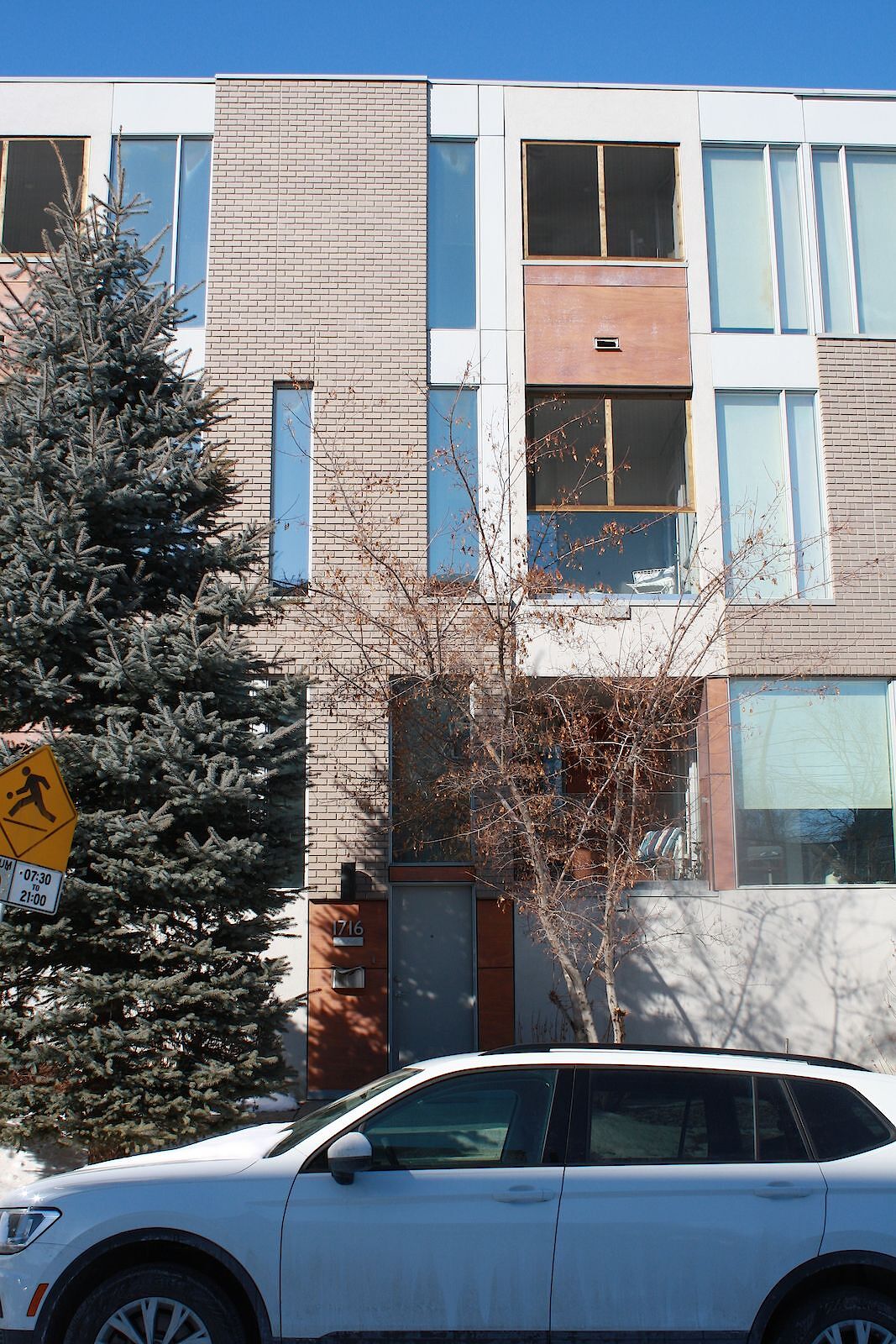 Calgary 3 bedrooms Townhouse for rent. Property photo: 643758-1