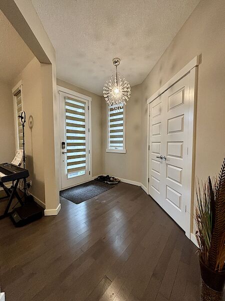 Edmonton 3 + Den bedrooms House for rent. Property photo: 643899-3