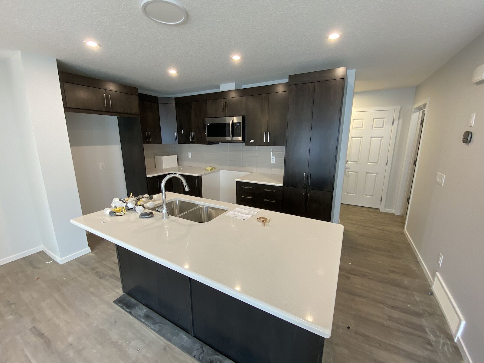 Calgary 3 bedrooms Townhouse for rent. Property photo: 643929-1