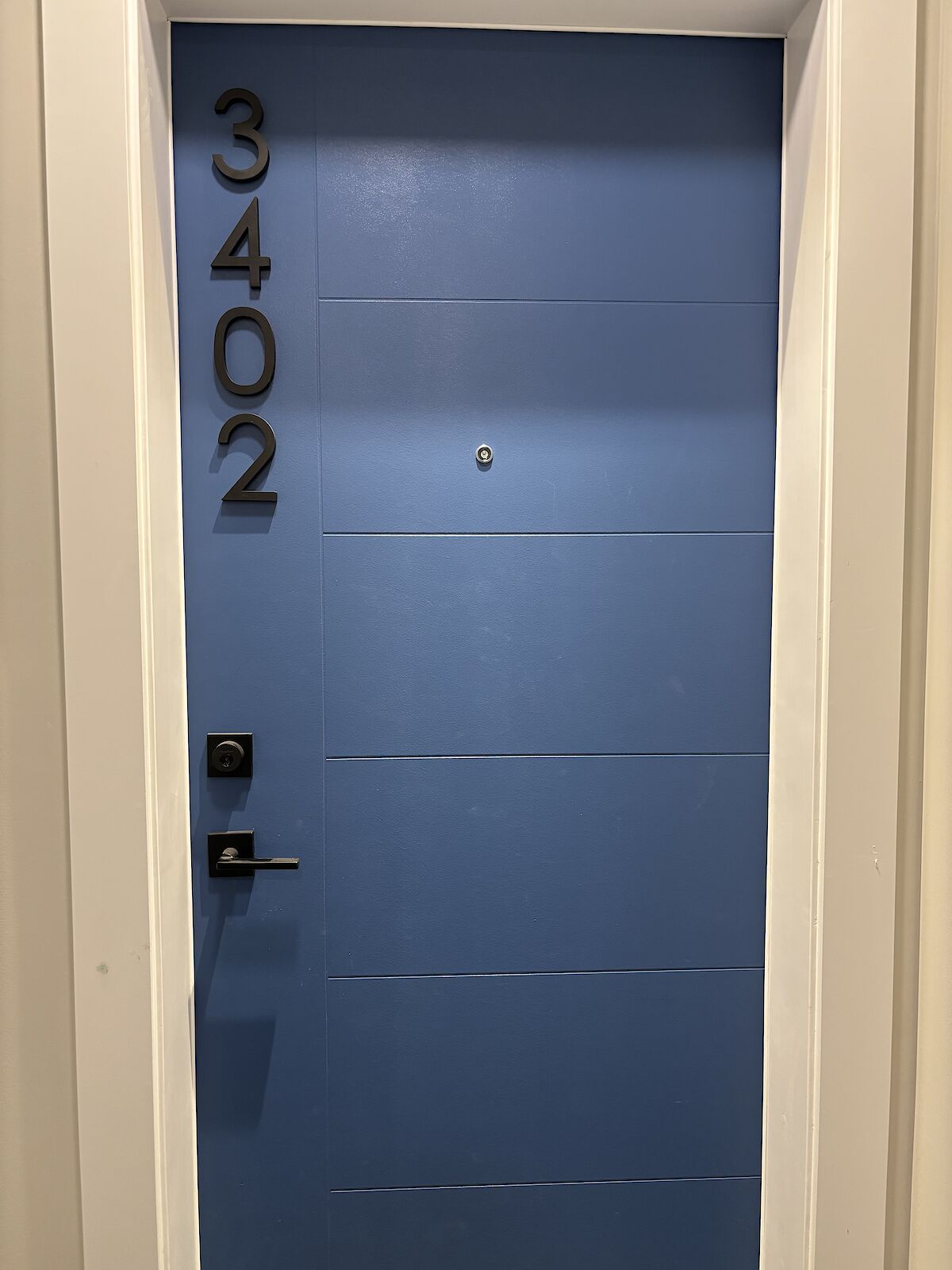 Calgary 2 bedrooms Condo Unit for rent. Property photo: 644024-1