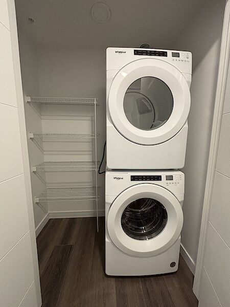Calgary 2 bedrooms Condo Unit for rent. Property photo: 644024-3