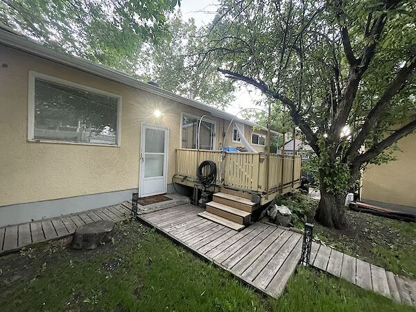 Calgary 2 bedrooms Basement for rent. Property photo: 644035-2