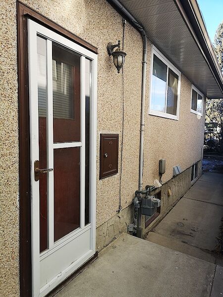 Calgary 2 bedrooms Basement for rent. Property photo: 644068-2