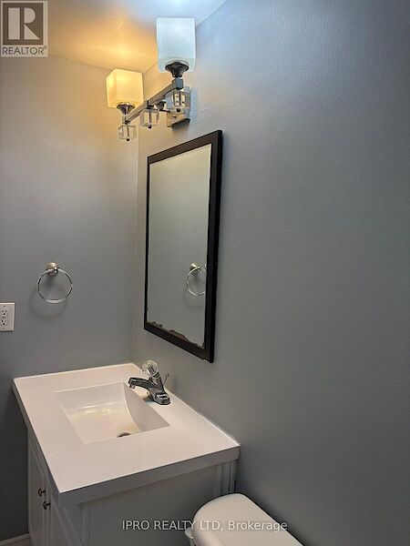 Mississauga 4 bedrooms House for rent. Property photo: 644086-2