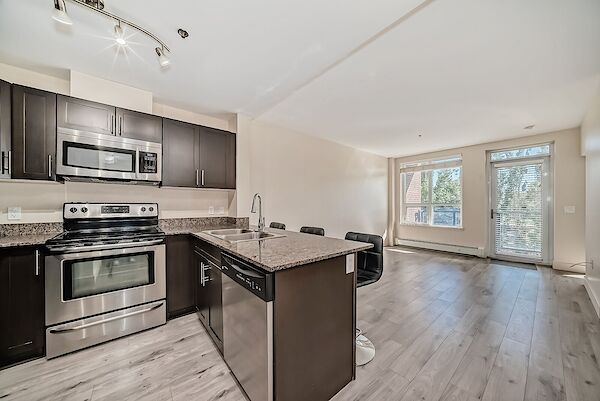 Calgary 1 bedroom Condo Unit for rent. Property photo: 644137-3