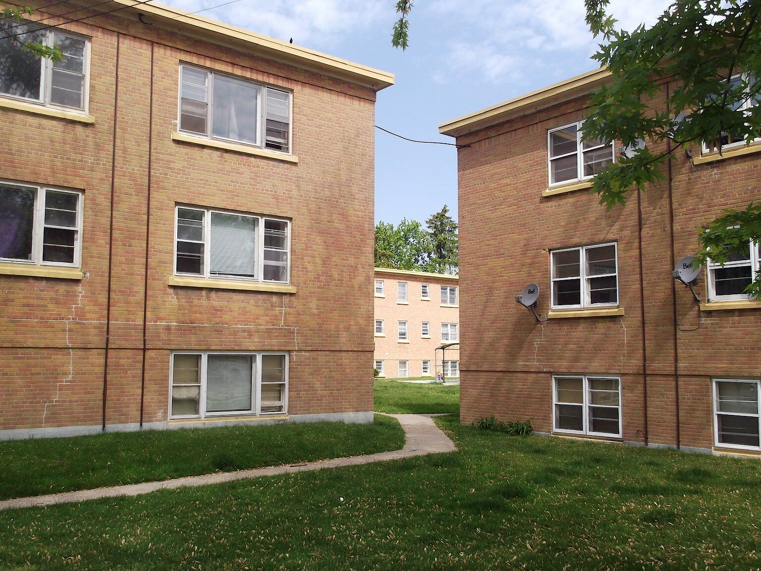 Sarnia 2 bedrooms Apartment for rent. Property photo: 644226-1