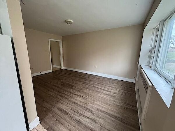 Sarnia 1 bedroom Apartment for rent. Property photo: 644232-3