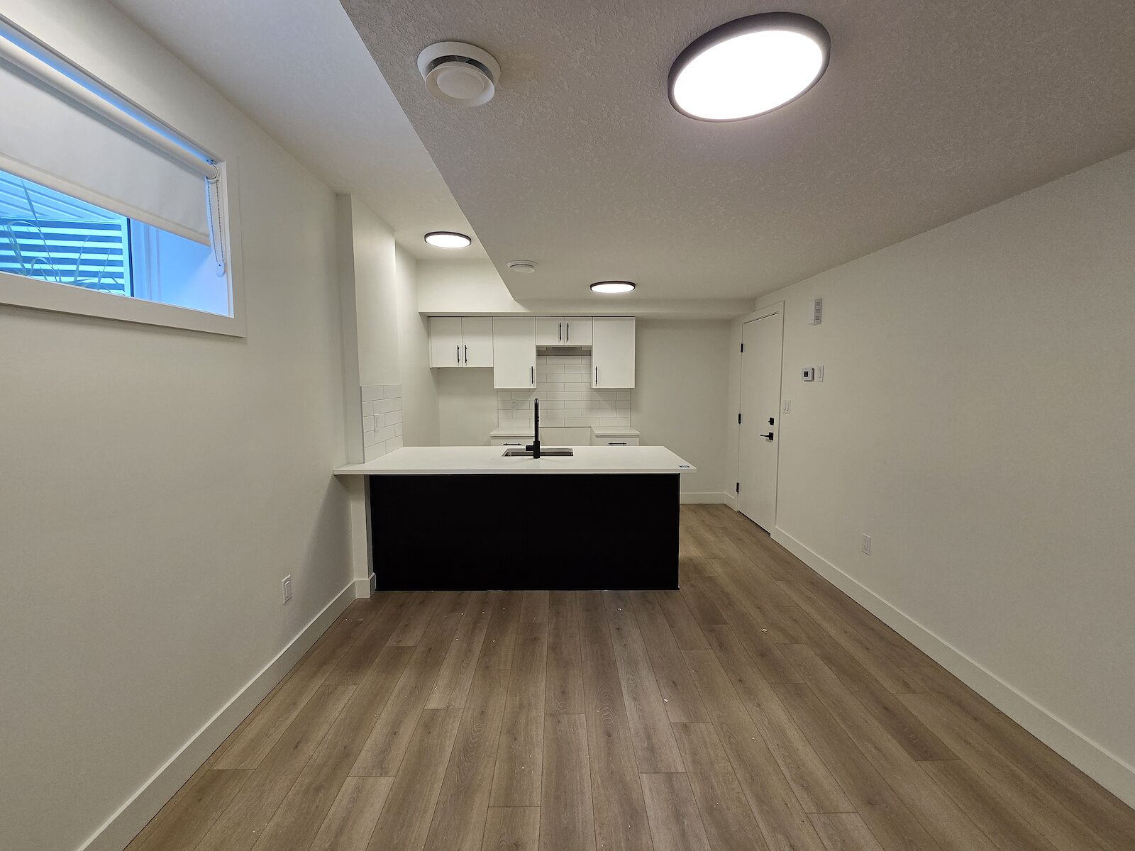 Edmonton 2 bedrooms Basement for rent. Property photo: 644308-1