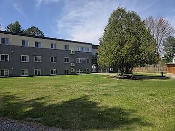 Deep River 2 bedrooms Condo Unit for rent. Property photo: 644315-3