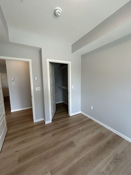 Calgary 1 bedroom Condo Unit for rent. Property photo: 644318-2