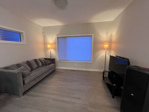 Calgary 1 bedroom Room For Rent for rent. Property photo: 644398-2