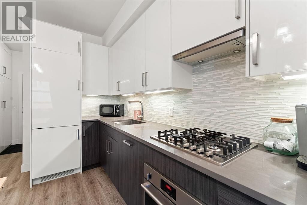 Calgary 2 bedrooms Condo Unit for rent. Property photo: 644449-1