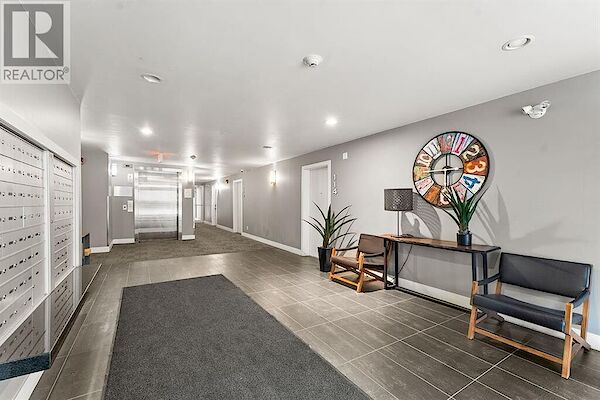 Calgary 2 bedrooms Condo Unit for rent. Property photo: 644449-3