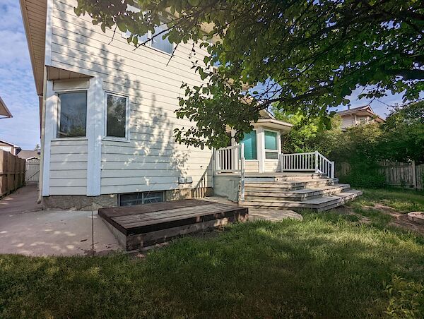 Calgary 4 bedrooms House for rent. Property photo: 644533-2