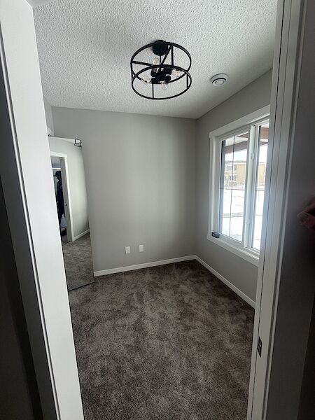 Spruce Grove 2 + Den bedrooms Townhouse for rent. Property photo: 644600-3