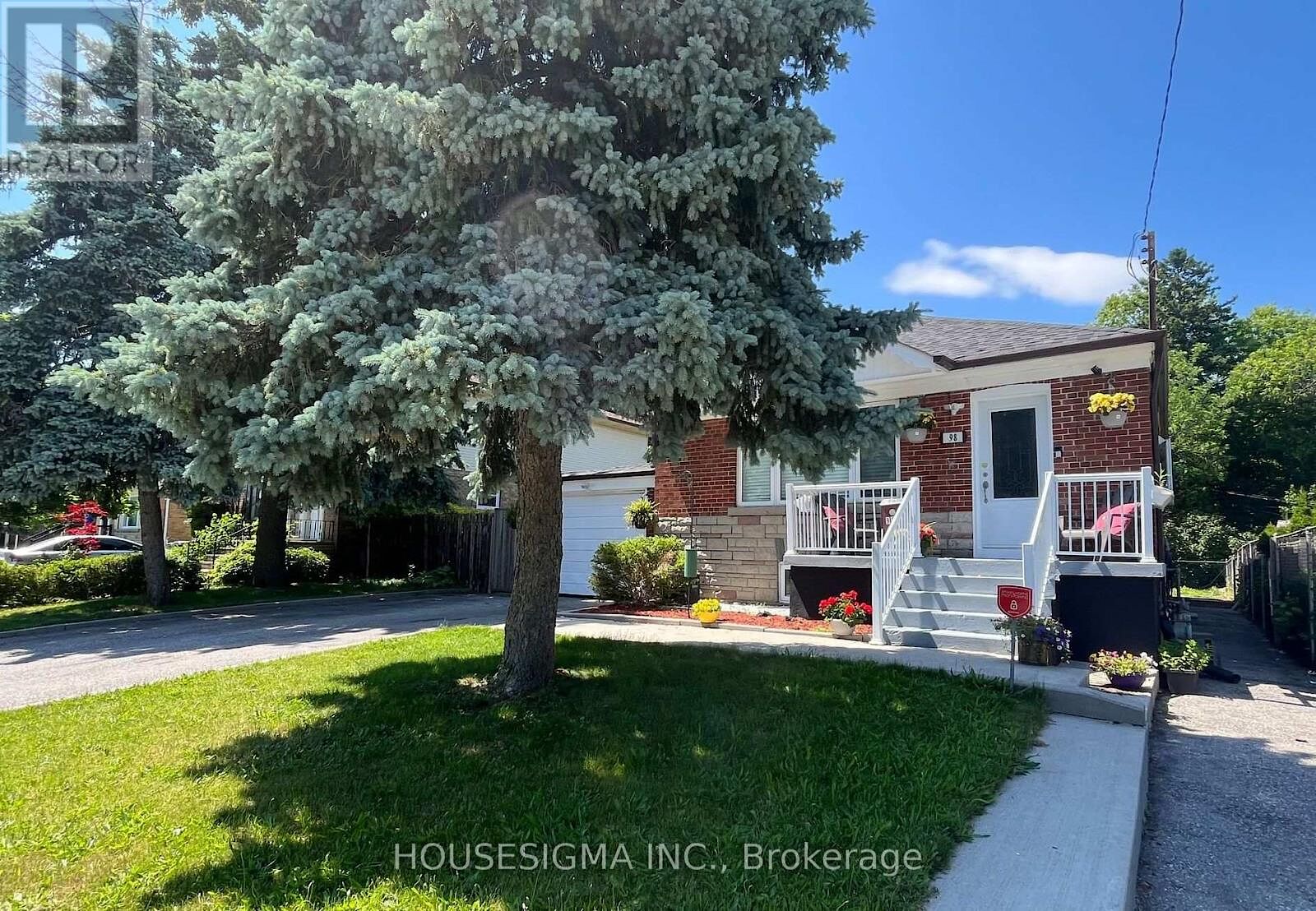 Toronto 2 bedrooms House for rent. Property photo: 644629-1