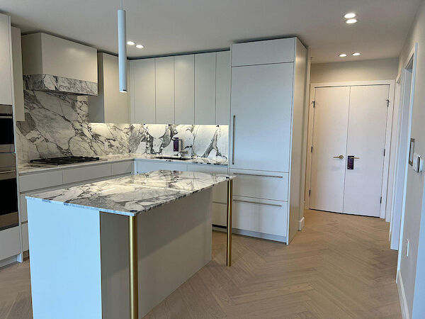 Vancouver 2 bedrooms Apartment for rent. Property photo: 645052-2