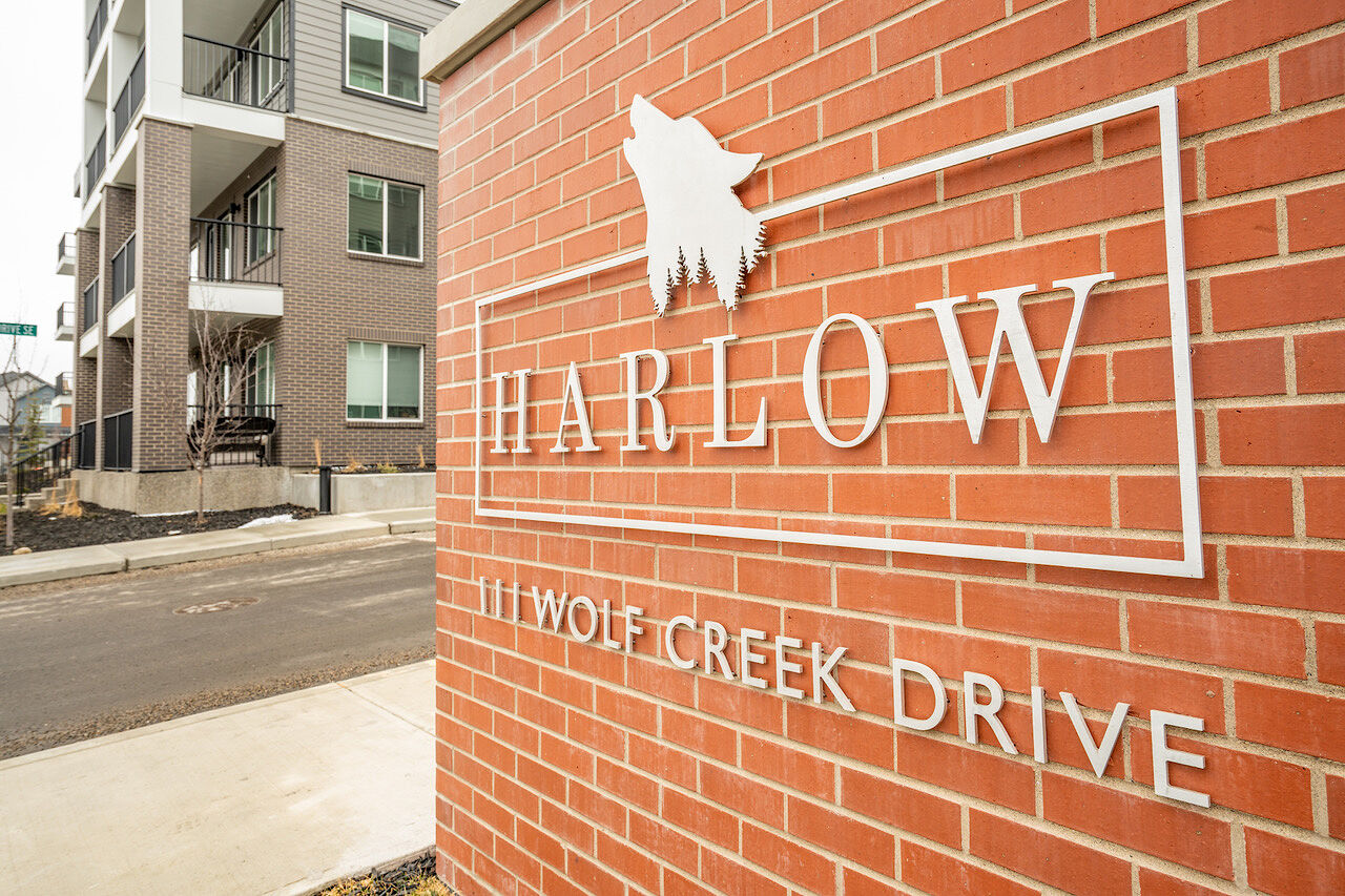 Calgary 2 + Den bedrooms Condo Unit for rent. Property photo: 645082-1