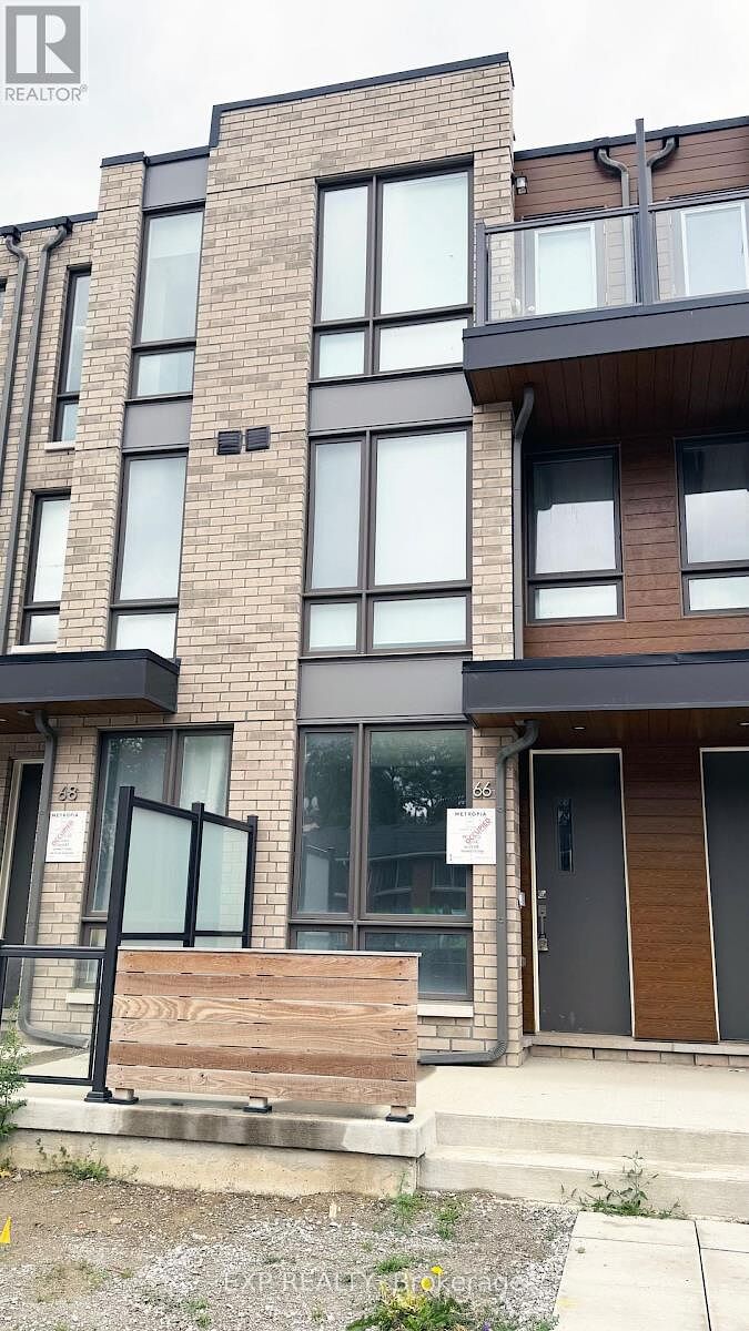 Toronto 3 bedrooms Townhouse for rent. Property photo: 645087-1