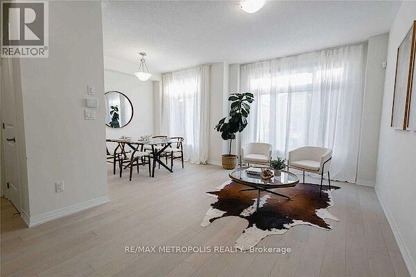 Brampton 4 bedrooms Townhouse for rent. Property photo: 645096-3