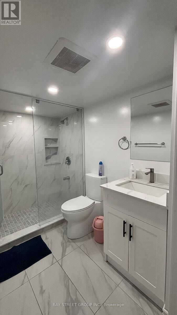 Mississauga 2 bedrooms House for rent. Property photo: 645100-1