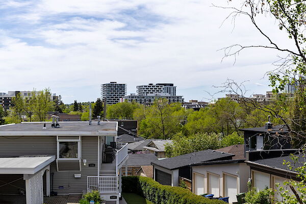 Calgary 3 + Den bedrooms Duplex for rent. Property photo: 645101-3