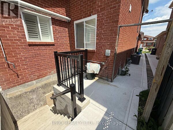 Mississauga 2 bedrooms Apartment for rent. Property photo: 645110-2