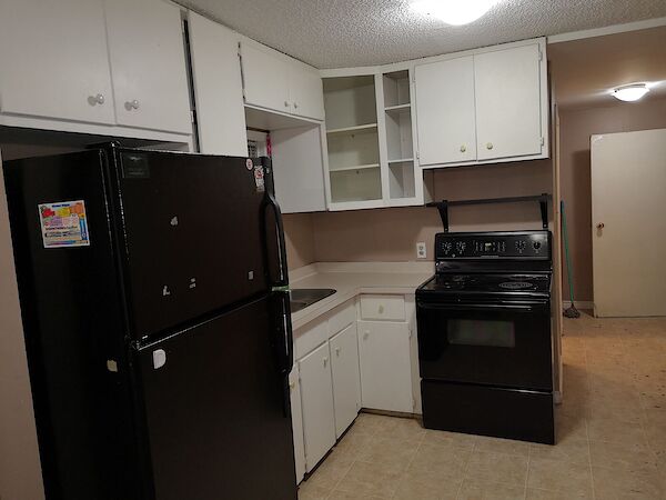 Calgary 2 bedrooms Basement for rent. Property photo: 645207-2