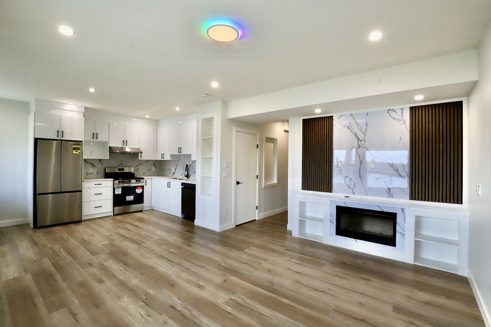 Calgary 2 bedrooms Basement for rent. Property photo: 645329-1