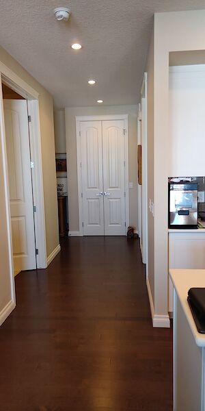 Calgary 4 + Den bedrooms House for rent. Property photo: 645374-3