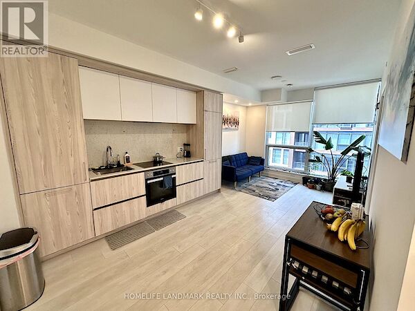 Toronto 2 bedrooms Apartment for rent. Property photo: 645400-2