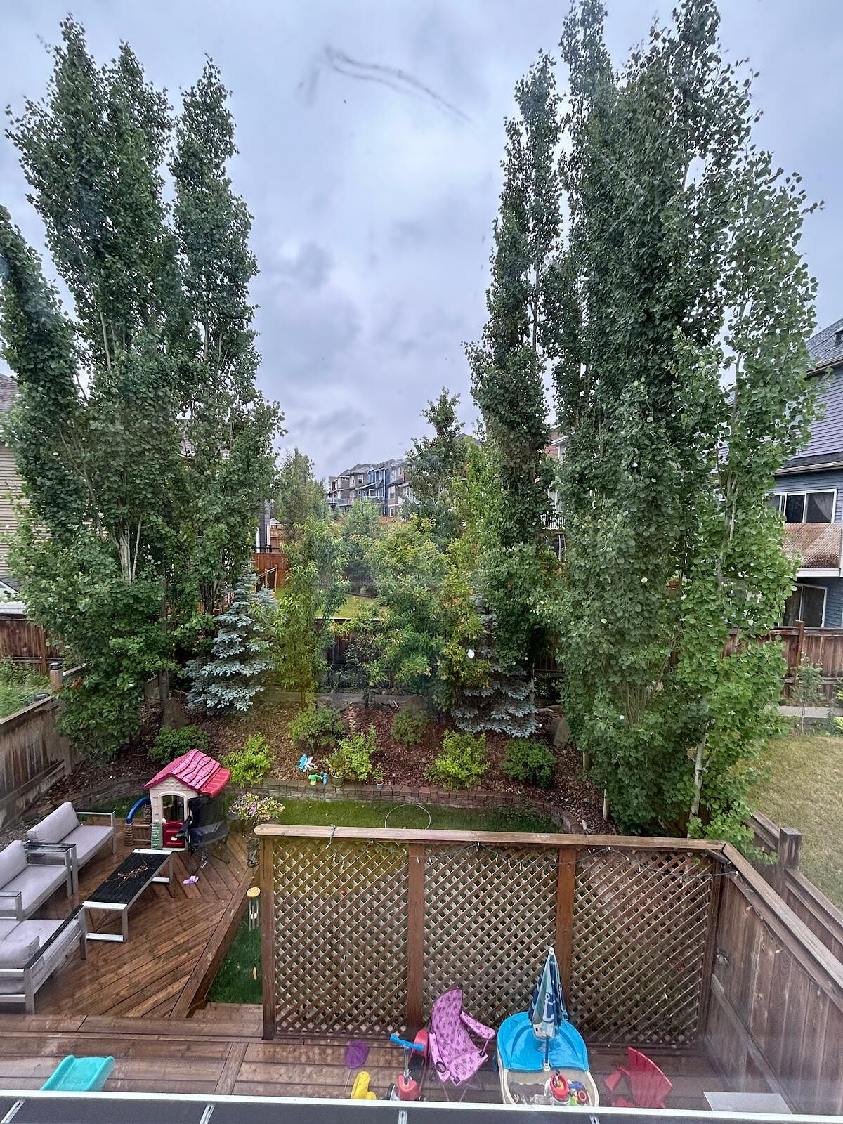 Calgary 3 + Den bedrooms House for rent. Property photo: 645419-1