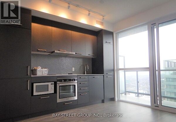 Toronto studio Apartment for rent. Property photo: 645454-3