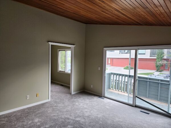 Calgary 2 bedrooms House for rent. Property photo: 645549-2