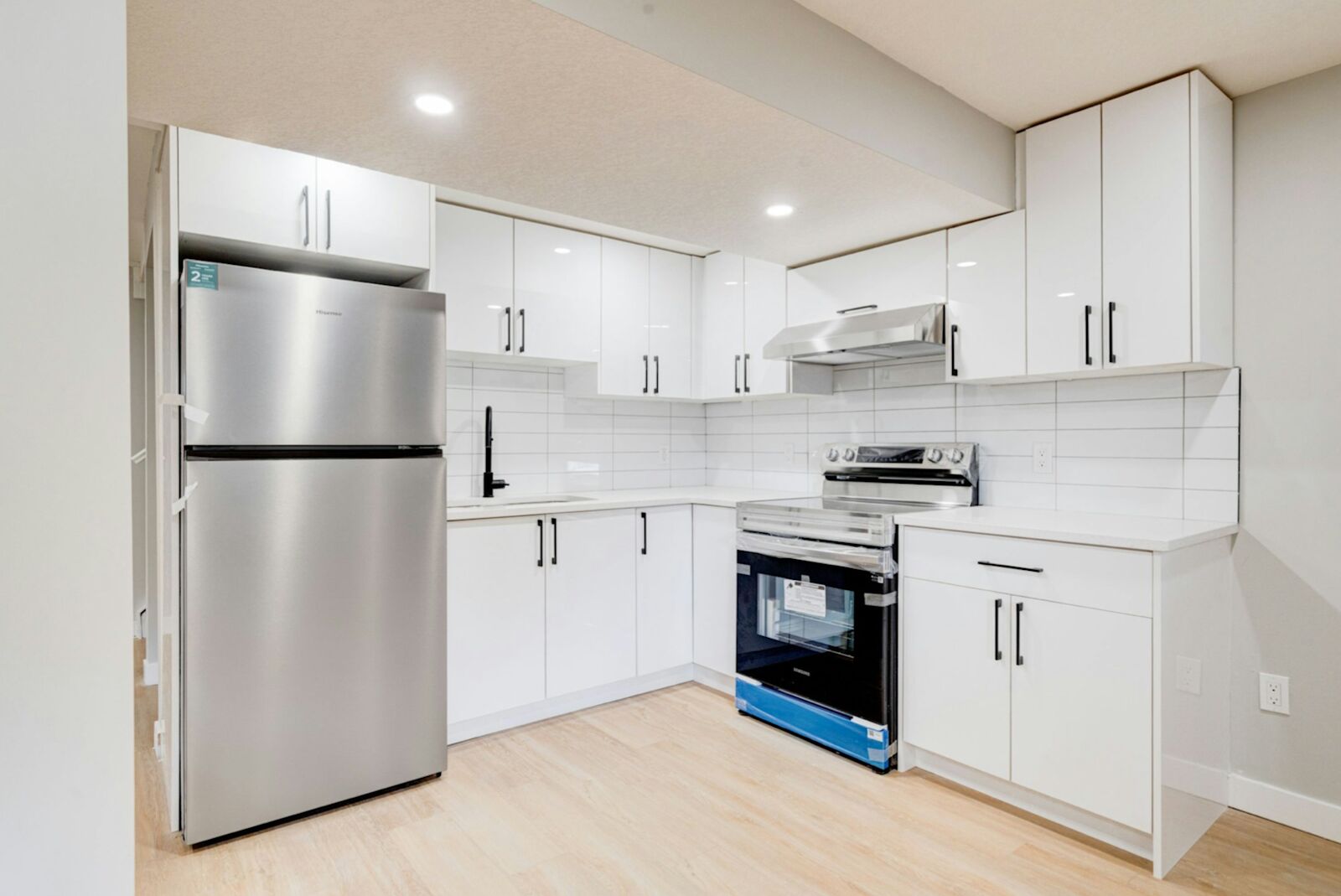 Calgary 2 bedrooms Basement for rent. Property photo: 645580-1