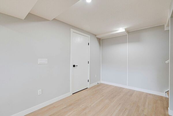 Calgary 2 bedrooms Basement for rent. Property photo: 645580-3