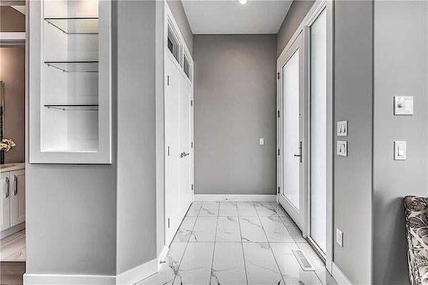Calgary 4 bedrooms House for rent. Property photo: 645682-3